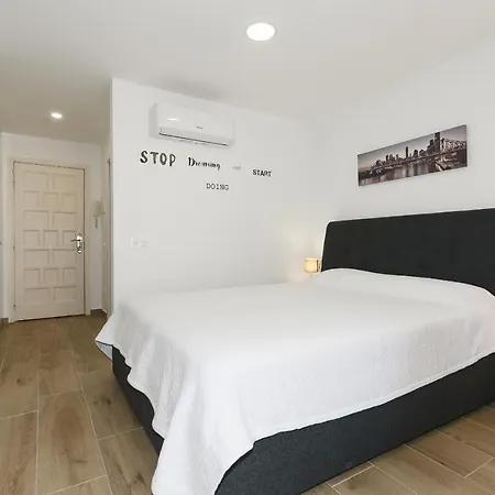 Apartment Uhc Alboran
